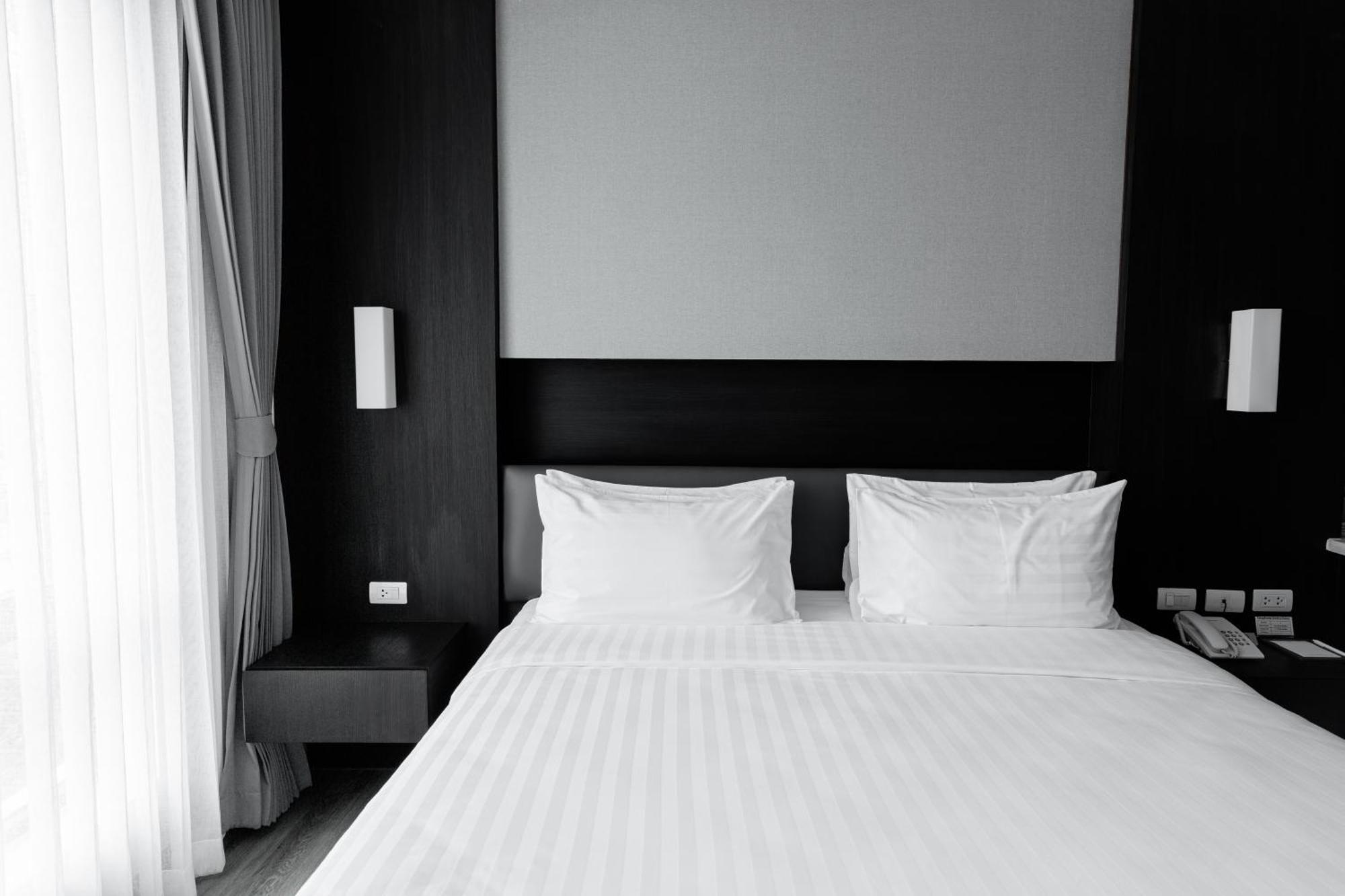 Surestay Hotel By Best Western Vientiane Exterior photo